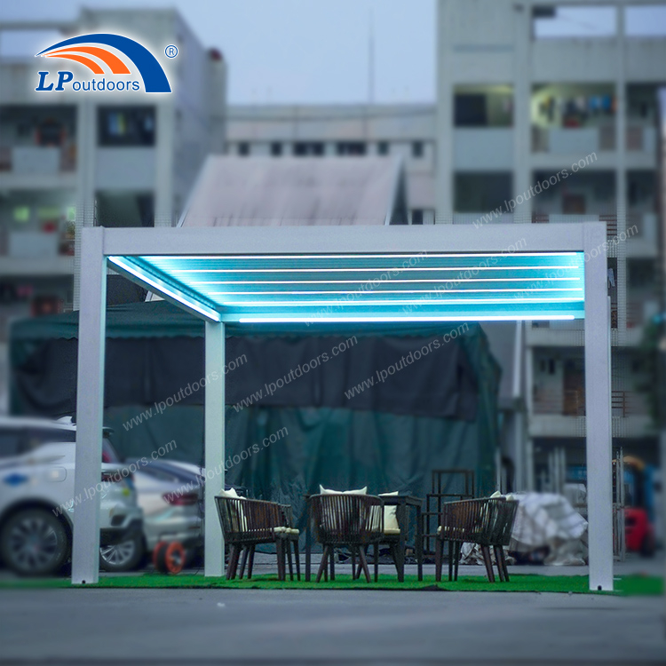 Gazebo eléctrico con techo de persianas, patio exterior, pabellón, con coloridas luces rgb