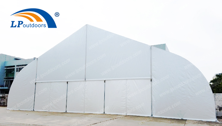 Carpa curva blanca de 25 m