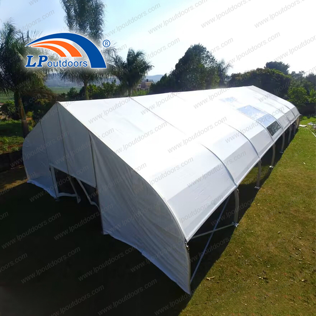 Gran casa de campaña para fiestas para eventos de bodas al aire libre en venta en Uganda 