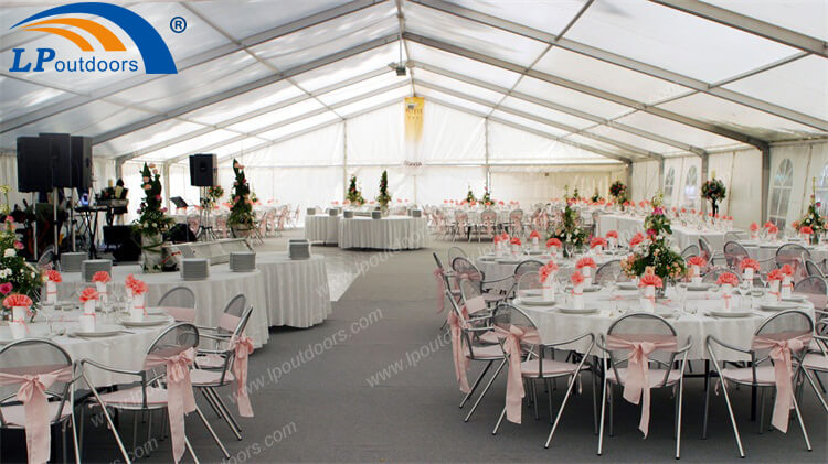 Carpa de lujo para bodas con estructura de aluminio, forro y decoración de cortinas para eventos al aire libre, banquetes y fiestas con 500 asientos (3)