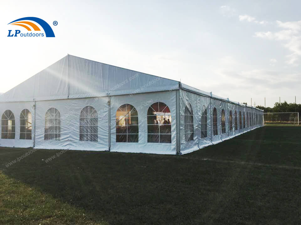 Tienda de campaña de aluminio para eventos de iglesia media de construcción temporal con protección UV para actividades al aire libre de 300 personas (2)