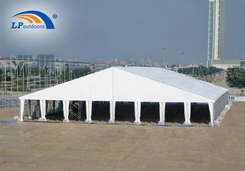 Tienda de campaña en Medio Oriente