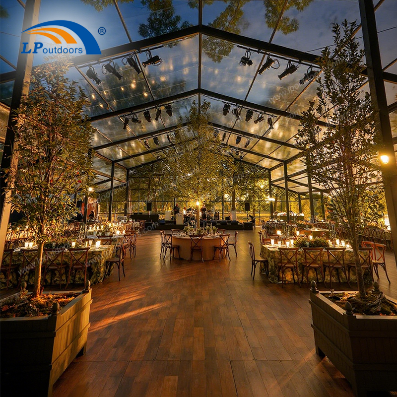 2025 Elegante carpa para eventos y bodas con atrio negro de PVC