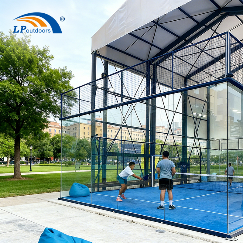 Carpa para pista de pádel para todo clima | Recintos deportivos modulares y duraderos